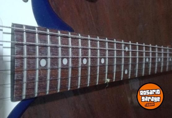 Instrumentos Musicales - 2 guitarras eléctricas - En Venta