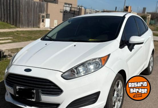 Autos - Ford Fiesta kinetic 2014 GNC 95000Km - En Venta