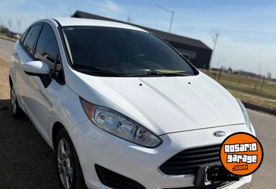 Autos - Ford Fiesta kinetic 2014 GNC 95000Km - En Venta