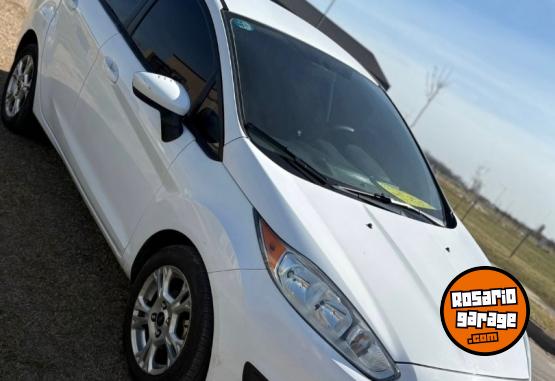 Autos - Ford Fiesta kinetic 2014 GNC 95000Km - En Venta