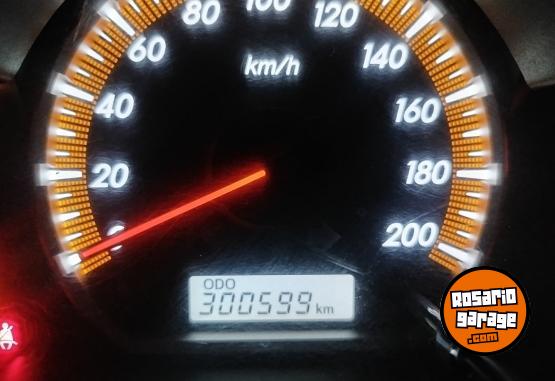 Camionetas - Toyota Hilux 2014 Diesel 300000Km - En Venta