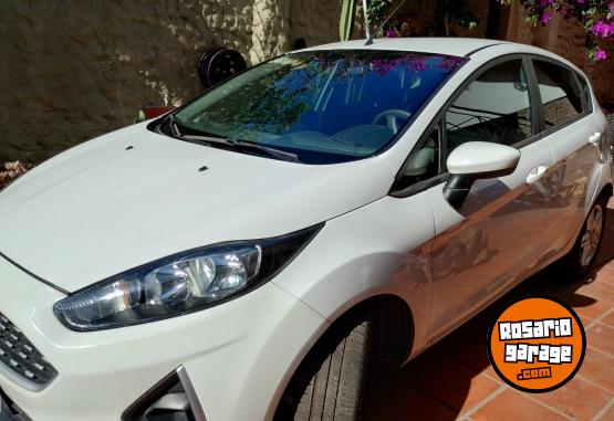 Autos - Ford Fiesta Kinetic plus 2018 Nafta 59000Km - En Venta