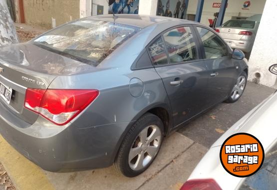 Autos - Chevrolet CRUZE LTZ 1.8 NAFTA 4 PUE 2011 Nafta 101000Km - En Venta