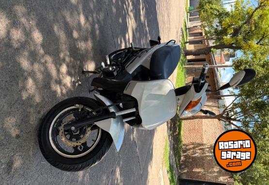 Motos - Motomel Tunning V8 110 2022 Nafta 16000Km - En Venta