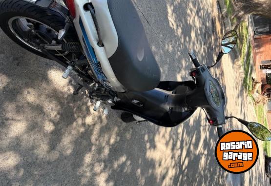 Motos - Motomel Tunning V8 110 2022 Nafta 16000Km - En Venta