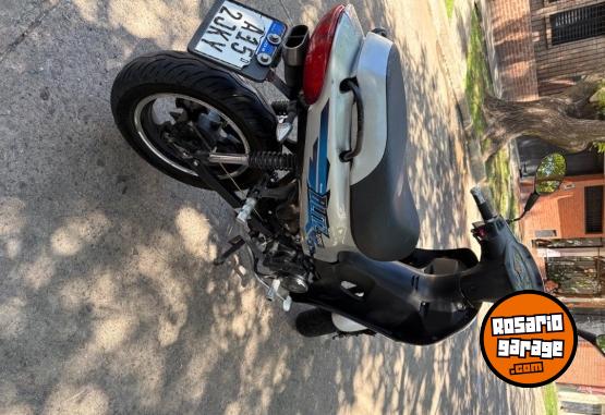 Motos - Motomel Tunning V8 110 2022 Nafta 16000Km - En Venta