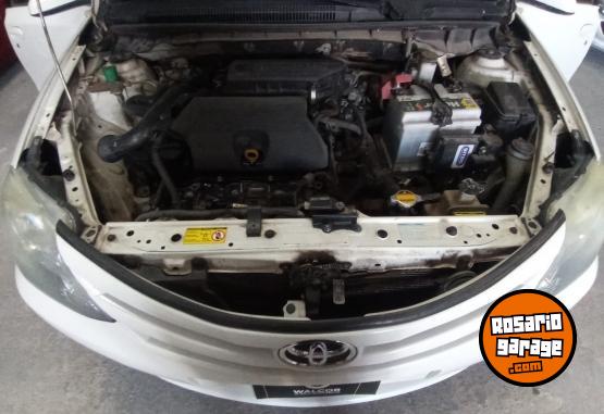 Autos - Toyota Toyota Etios xs 2014 GNC 111111Km - En Venta
