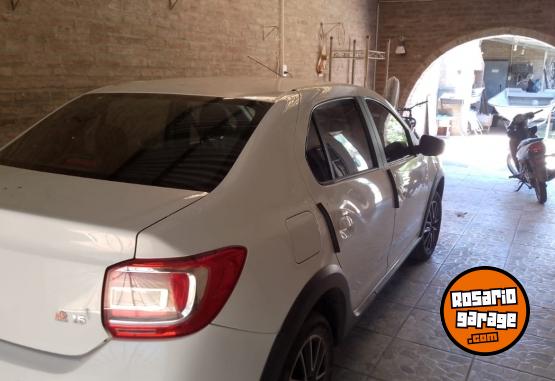 Autos - Renault Logan 2020 Nafta 75000Km - En Venta