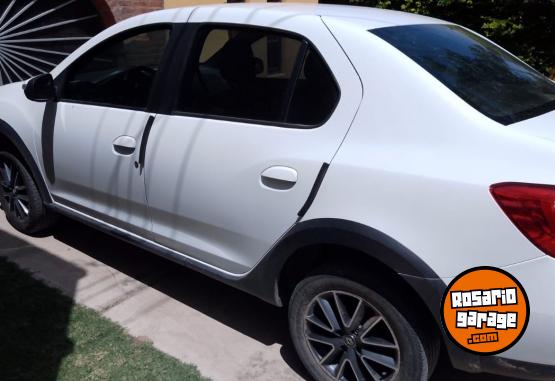 Autos - Renault Logan 2020 Nafta 75000Km - En Venta