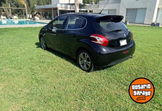 Autos - Peugeot 208 Feline Pk Cuir 2015 Nafta 150000Km - En Venta