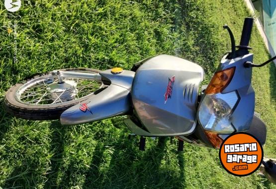 Motos - Guerrero Trip 110 2013 Nafta 8630Km - En Venta