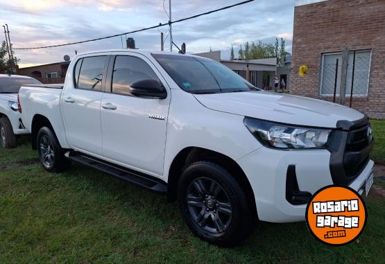 Camionetas - Toyota HILUX 2.4 2022 Diesel 68700Km - En Venta