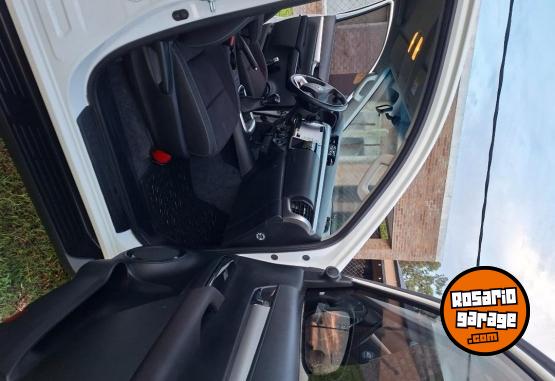 Camionetas - Toyota HILUX 2.4 2022 Diesel 68700Km - En Venta