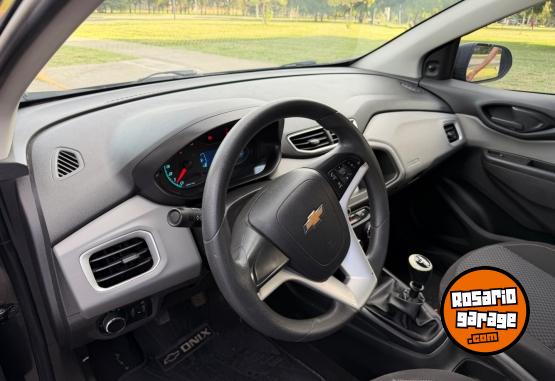 Autos - Chevrolet Onix 2017 Nafta 102000Km - En Venta