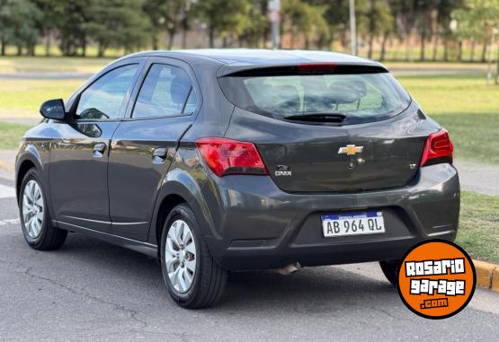 Autos - Chevrolet Onix 2017 Nafta 102000Km - En Venta