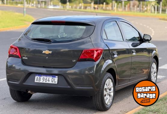 Autos - Chevrolet Onix 2017 Nafta 102000Km - En Venta
