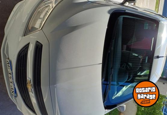 Autos - Chevrolet Onix 2017 GNC 127000Km - En Venta