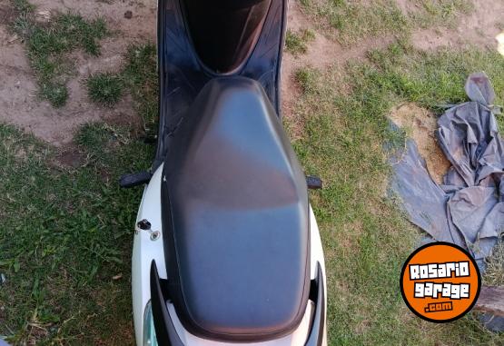 Motos - Honda ELITE 125 2016 Nafta 52000Km - En Venta