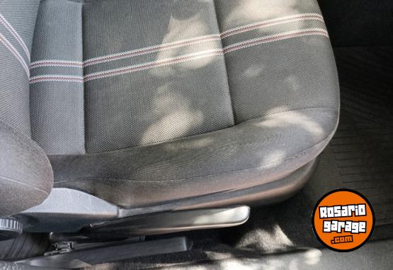 Autos - Volkswagen Bora 2012 Nafta 92500Km - En Venta