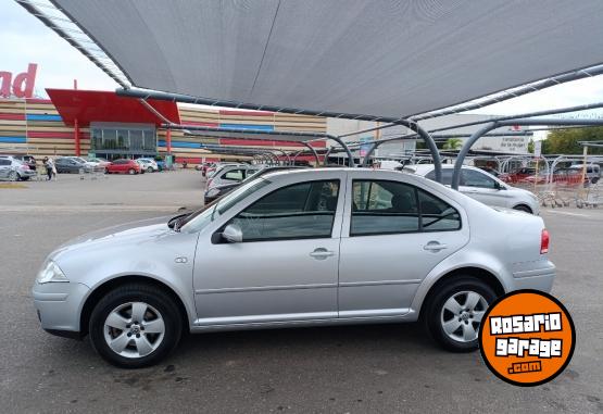 Autos - Volkswagen Bora 2012 Nafta 92800Km - En Venta