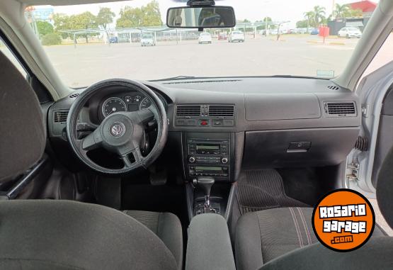 Autos - Volkswagen Bora 2012 Nafta 92800Km - En Venta