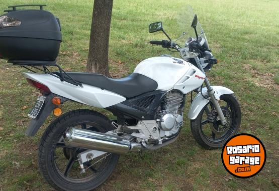 Motos - Honda Twister 2014 Nafta 18526Km - En Venta