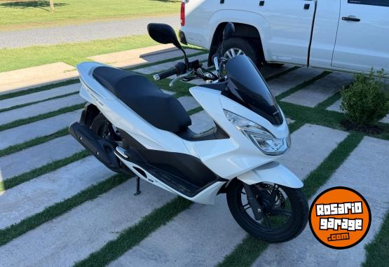 Motos - Honda Pcx 150 2017 Nafta 1600Km - En Venta