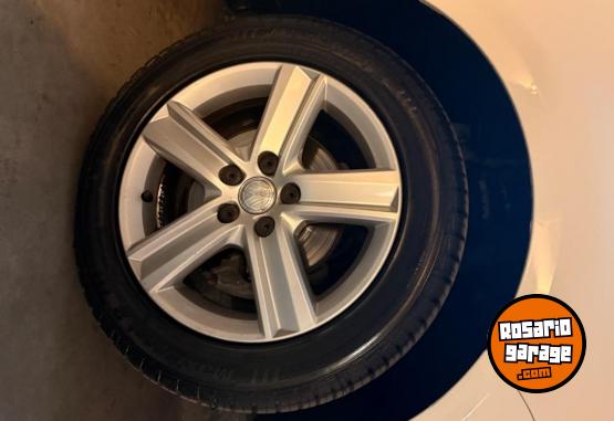 Autos - Volkswagen Fox 2015 Nafta 85000Km - En Venta