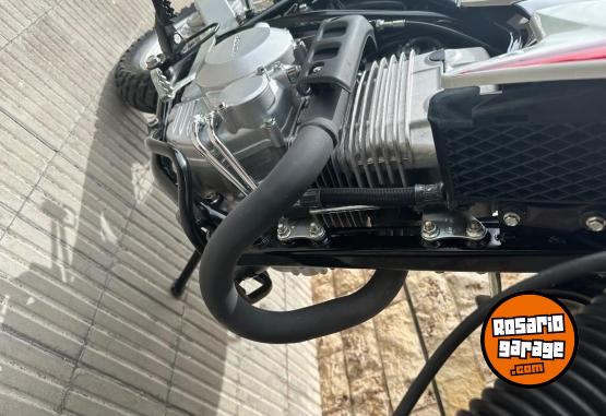 Motos - Honda Tornado 250 2020 Nafta 1200Km - En Venta