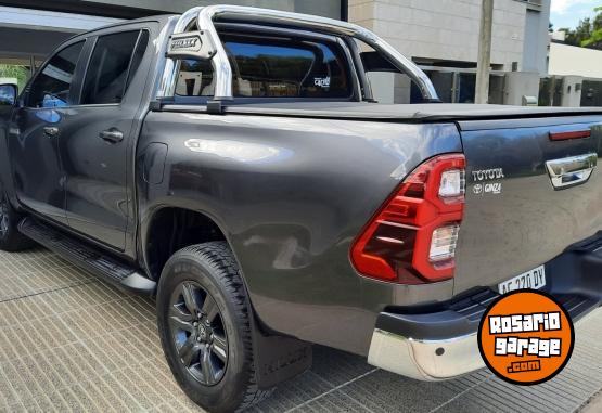 Camionetas - Toyota Hilux  SRV 2022 Diesel 49896Km - En Venta