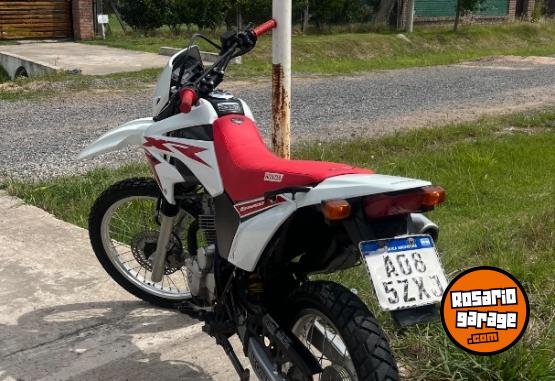 Motos - Honda Tornado 2018 Nafta 29000Km - En Venta