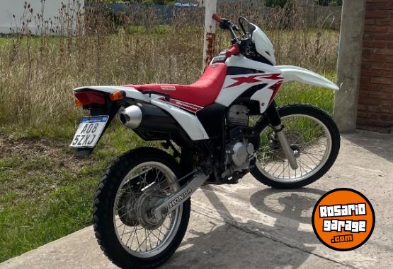 Motos - Honda Tornado 2018 Nafta 29000Km - En Venta