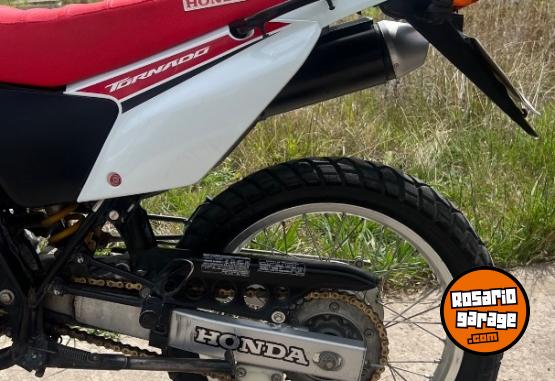 Motos - Honda Tornado 2018 Nafta 29000Km - En Venta