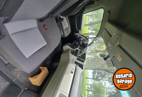 Utilitarios - Toyota Hiace 2021 Diesel 21782Km - En Venta