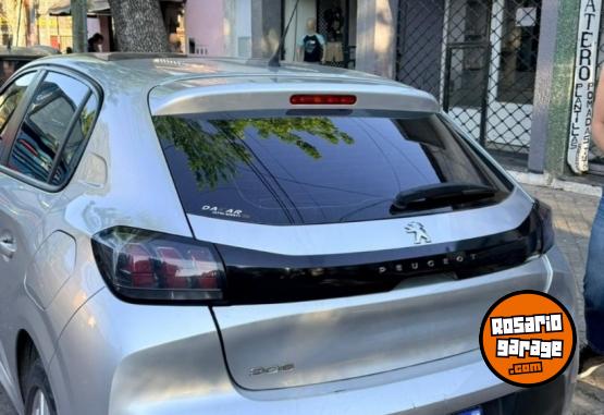 Autos - Peugeot 208 2021 Nafta 155000Km - En Venta