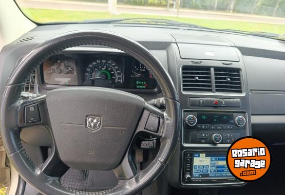 Camionetas - Dodge Journey 2.4 SXT 2011 Nafta 203000Km - En Venta