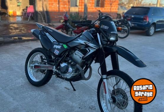 Motos - Honda Tornado 250 2018 Nafta 25000Km - En Venta