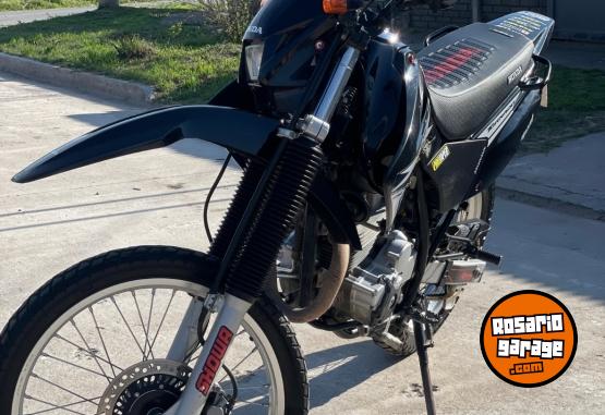 Motos - Honda Tornado 250 2018 Nafta 25000Km - En Venta