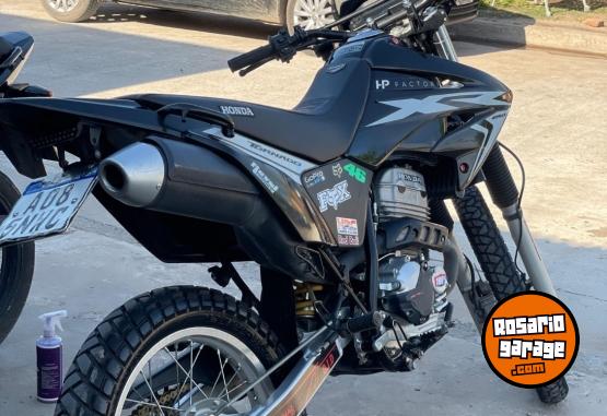 Motos - Honda Tornado 250 2018 Nafta 25000Km - En Venta