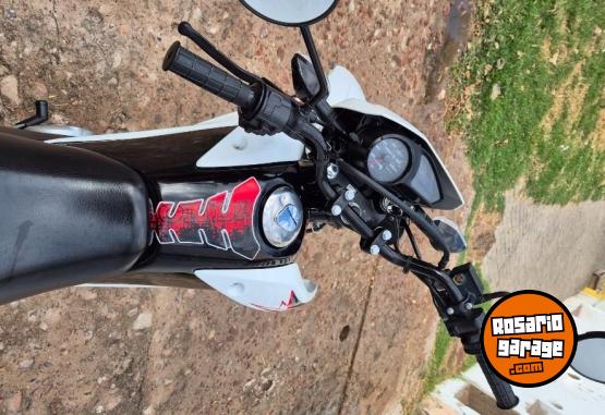 Motos - Honda XR 150 2017 Nafta 23400Km - En Venta