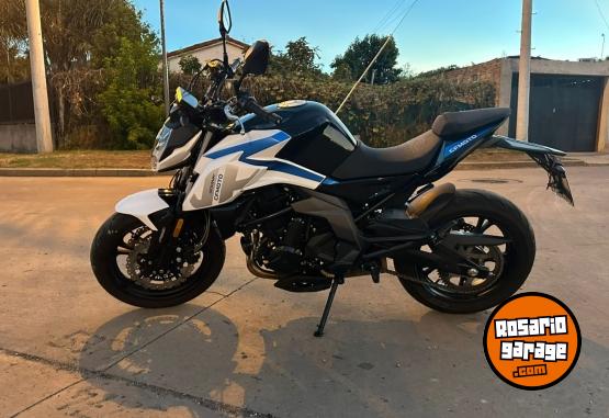 Motos - CF NK 400 2023 Nafta 6000Km - En Venta