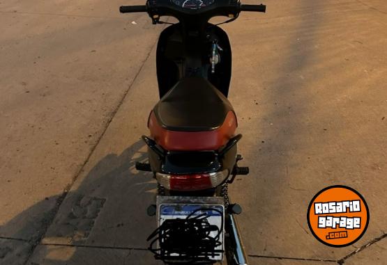 Motos - Gilera smash 110 2023 Nafta 8000Km - En Venta