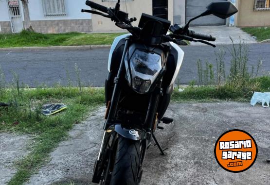 Motos - CF Nk 300 2024 Nafta 3500Km - En Venta