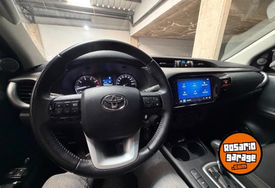 Camionetas - Toyota Hilux 2024 Diesel 55000Km - En Venta