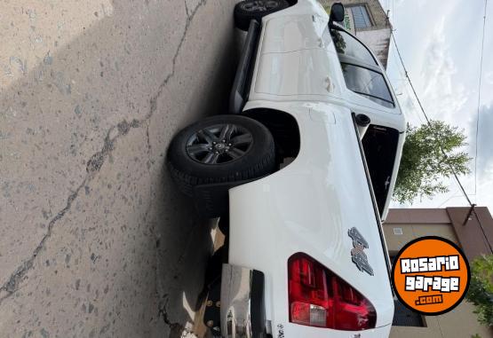 Camionetas - Toyota Hilux 2024 Diesel 55000Km - En Venta