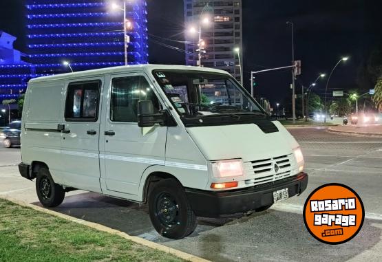 Utilitarios - Renault Trafic 1997 Diesel 111111Km - En Venta