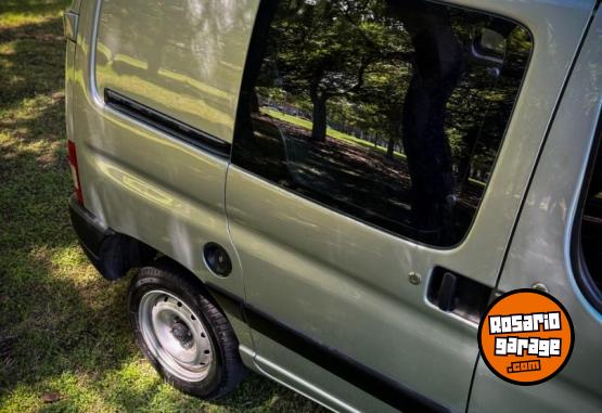 Utilitarios - Peugeot PARTNER / BERLINGO KANGOO 2014 GNC 134000Km - En Venta