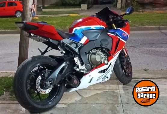 Motos - Honda CBR 1000 RR 2018 Nafta 18000Km - En Venta