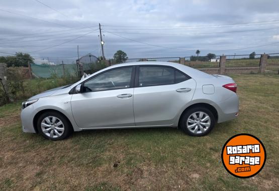 Autos - Toyota Xli 2015 Nafta 110000Km - En Venta