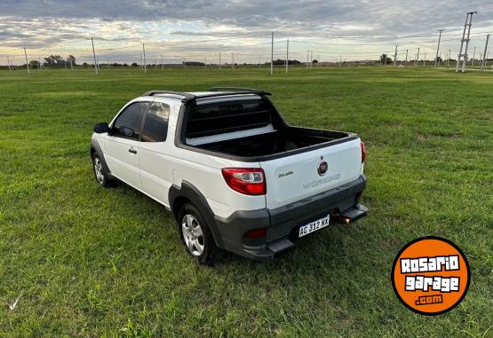 Utilitarios - Fiat Strada 2018 GNC 97Km - En Venta